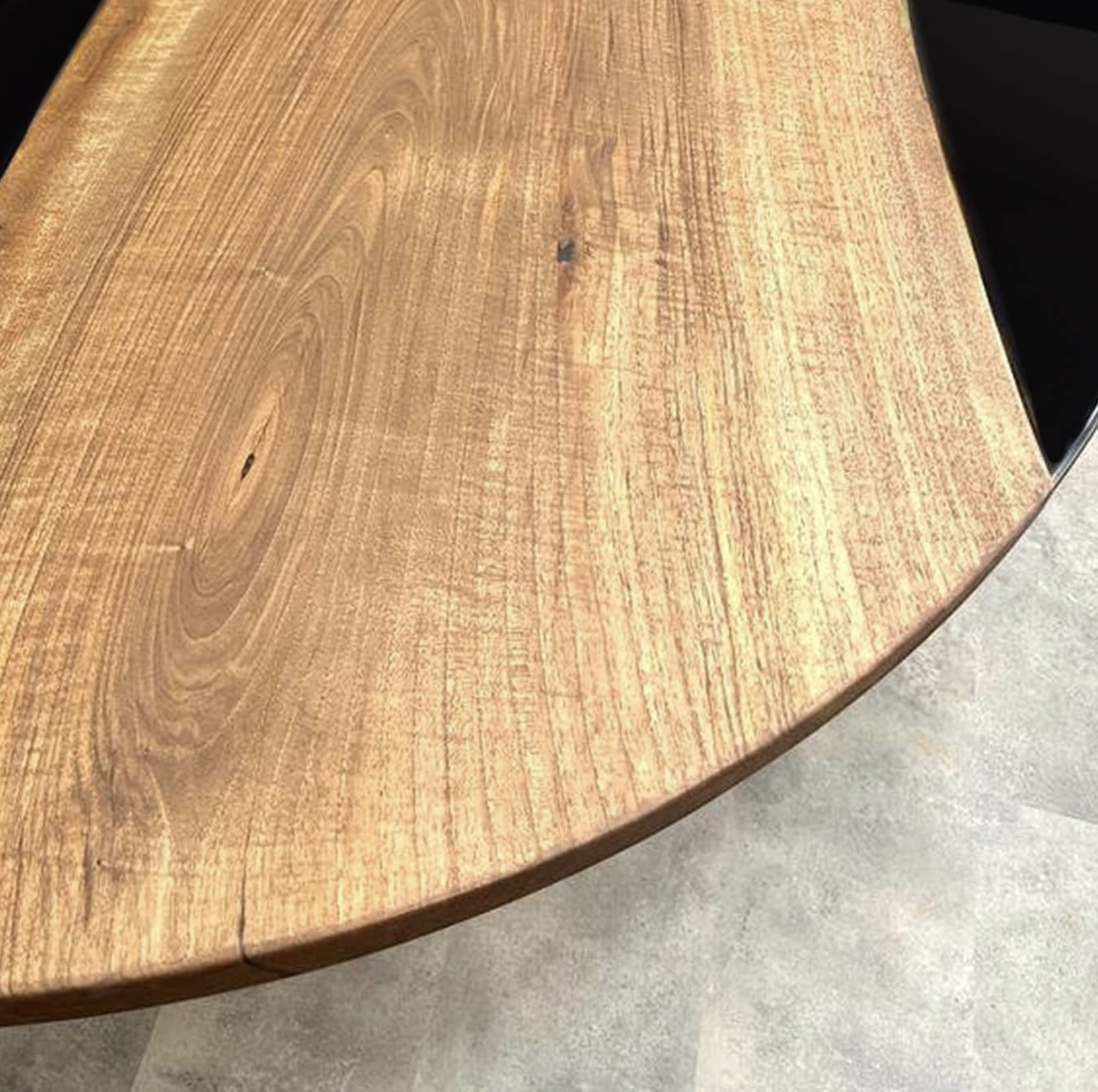 Custom Black Walnut Epoxy Resin Round Coffee Table – Black Resin BWB-33