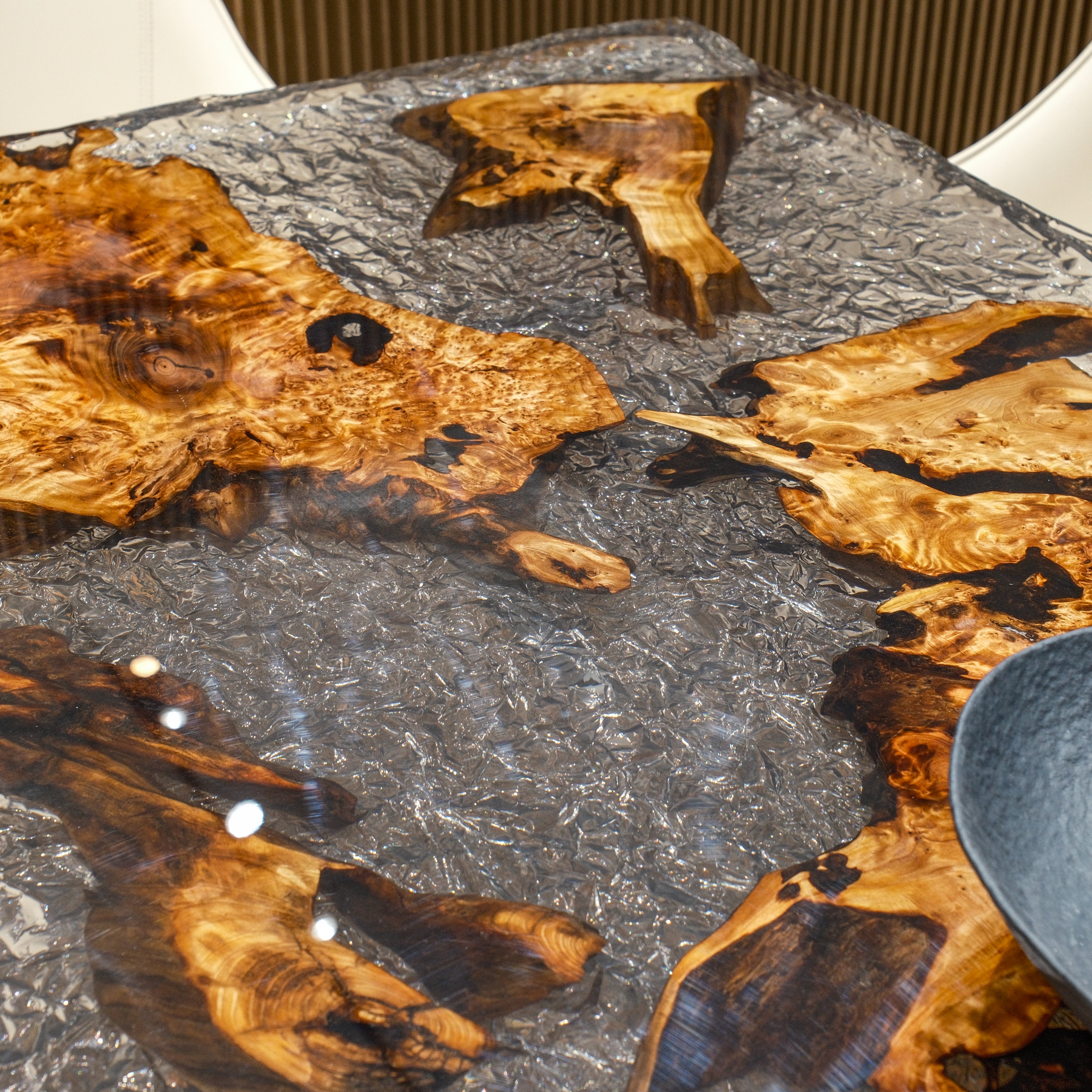 Custom Cedar Burl Epoxy Resin Table – Ice Crystal Resin XSZB11010