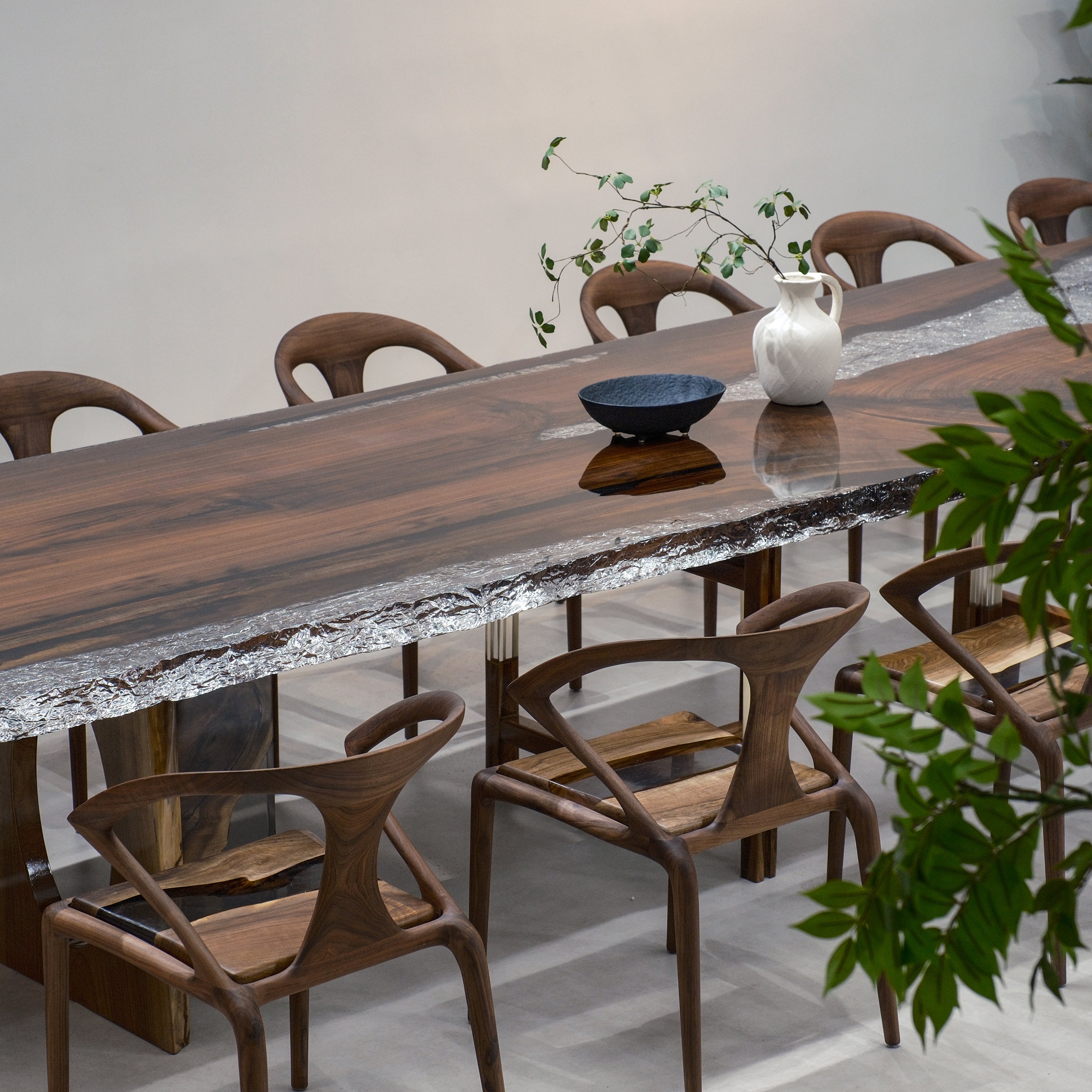 Custom Black Walnut Luxury Epoxy Resin Table – Ice Crystal Resin XBZB7072