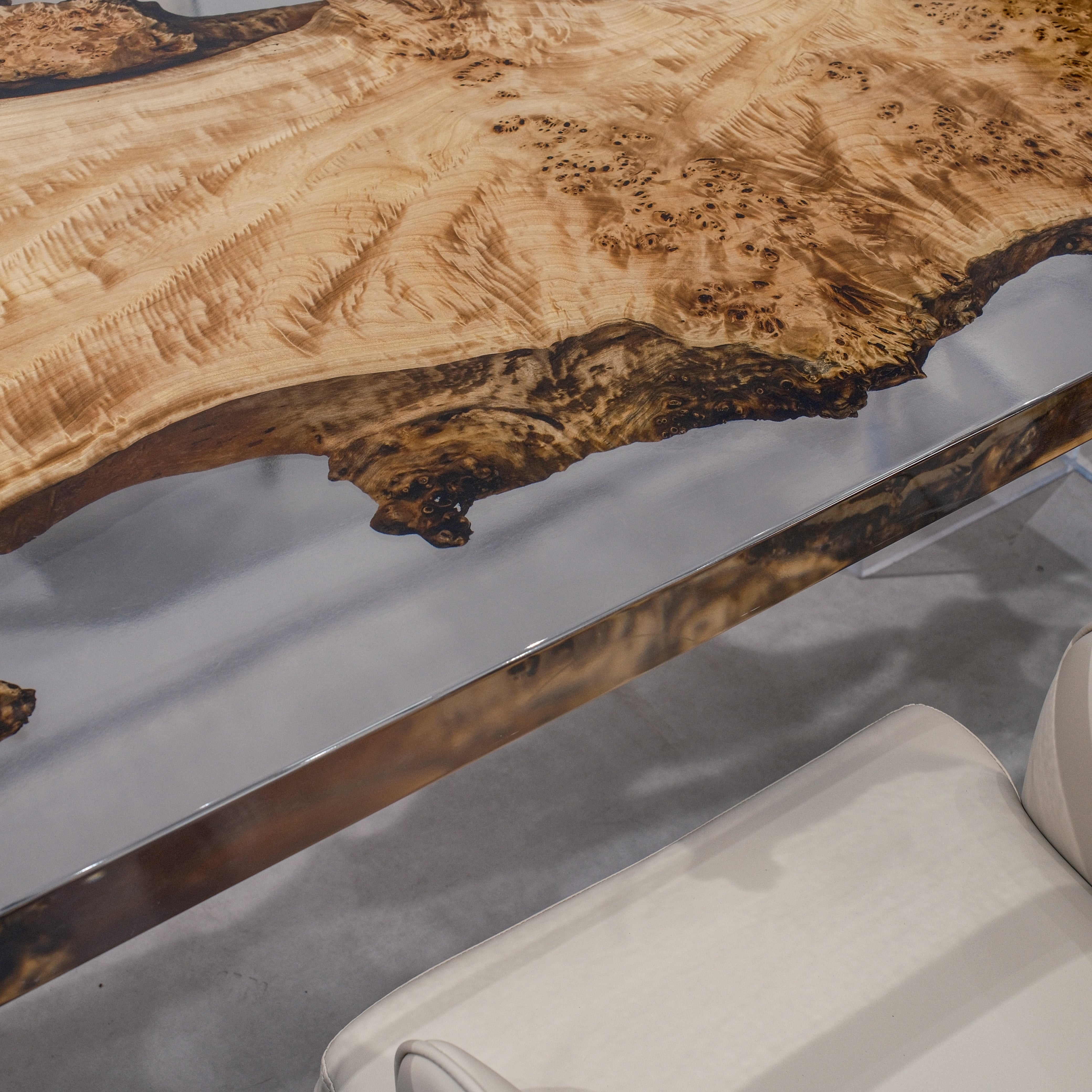 Custom Poplar Wood Epoxy Resin Table – Clear Resin XFZB4115