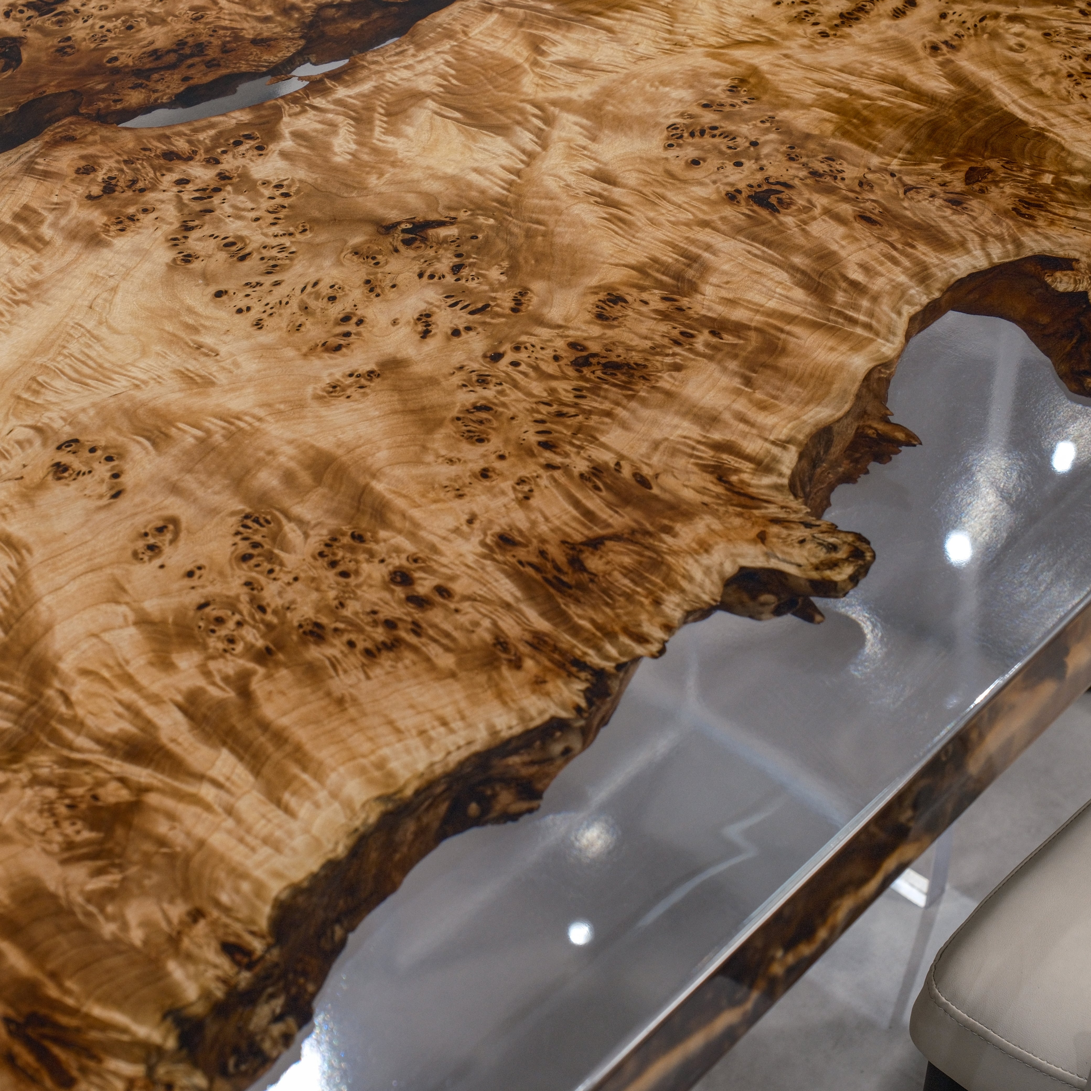 Custom Poplar Wood Epoxy Resin Table – Clear Resin XFZB4115