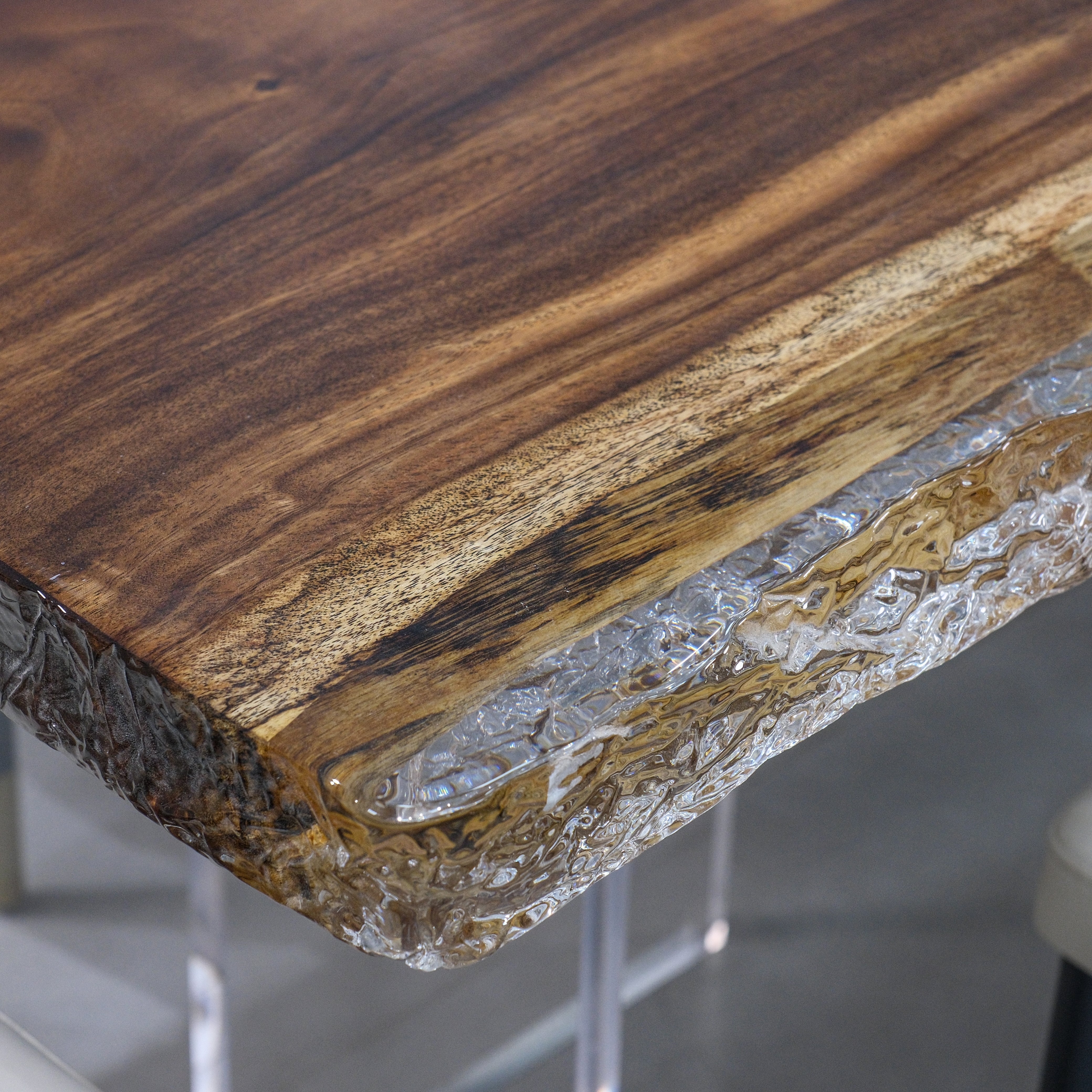 Custom Walnut Wood Epoxy Resin Table – Ice Crystal Resin XNZB8038