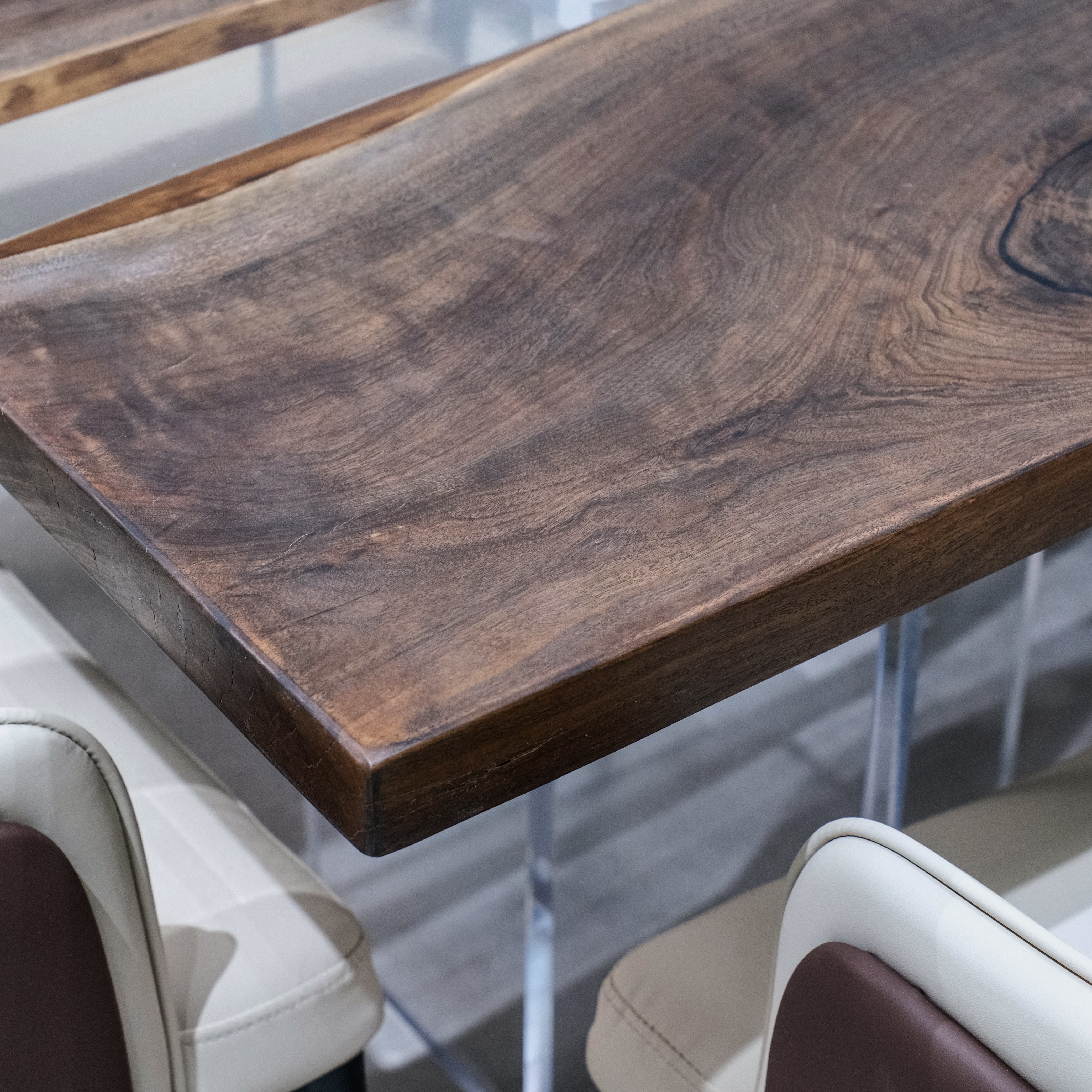 Custom Walnut Wood Epoxy Resin Table – Clear Resin XHTZB5047