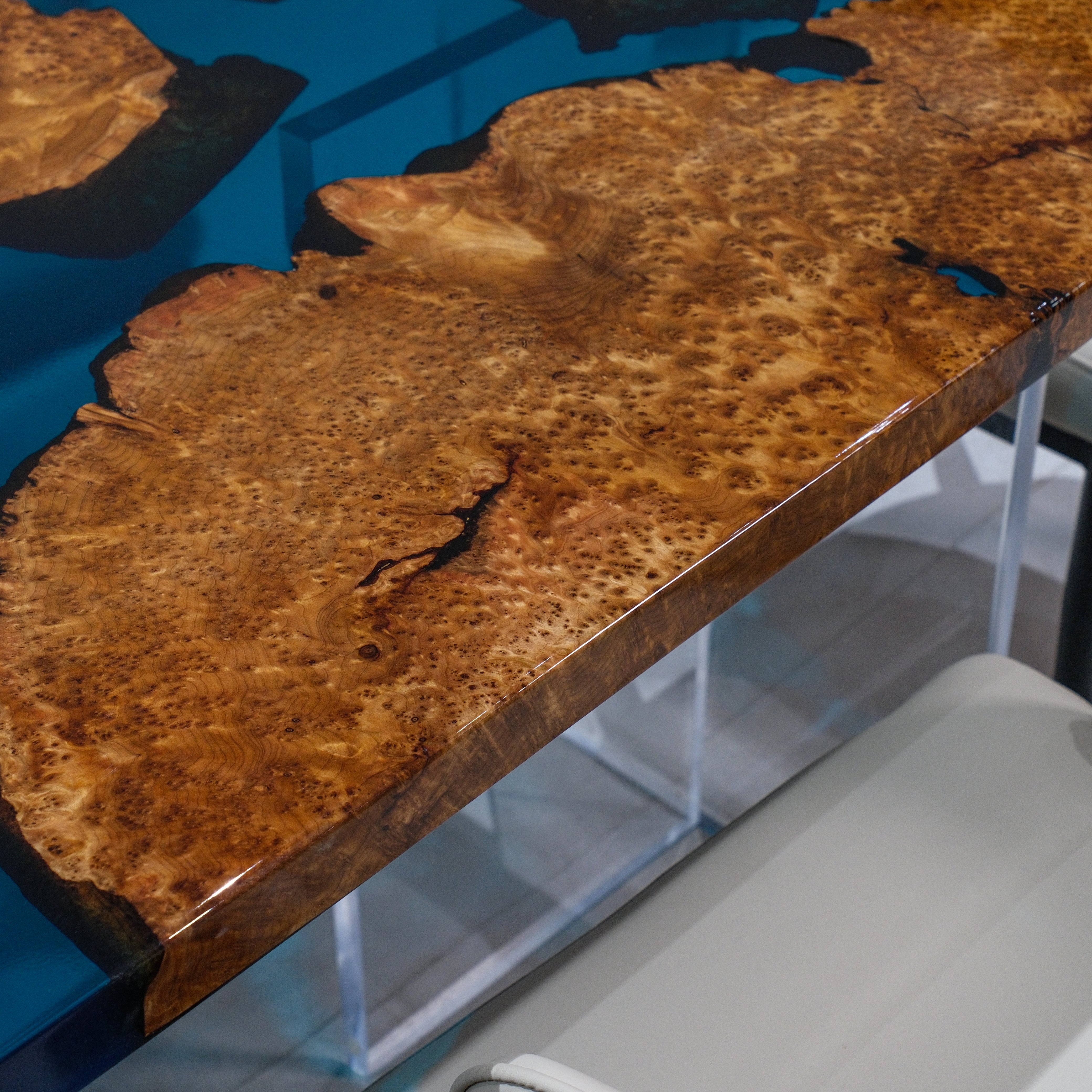 Custom Cedar Burl Epoxy Resin Table – Blue Resin XSZB3031