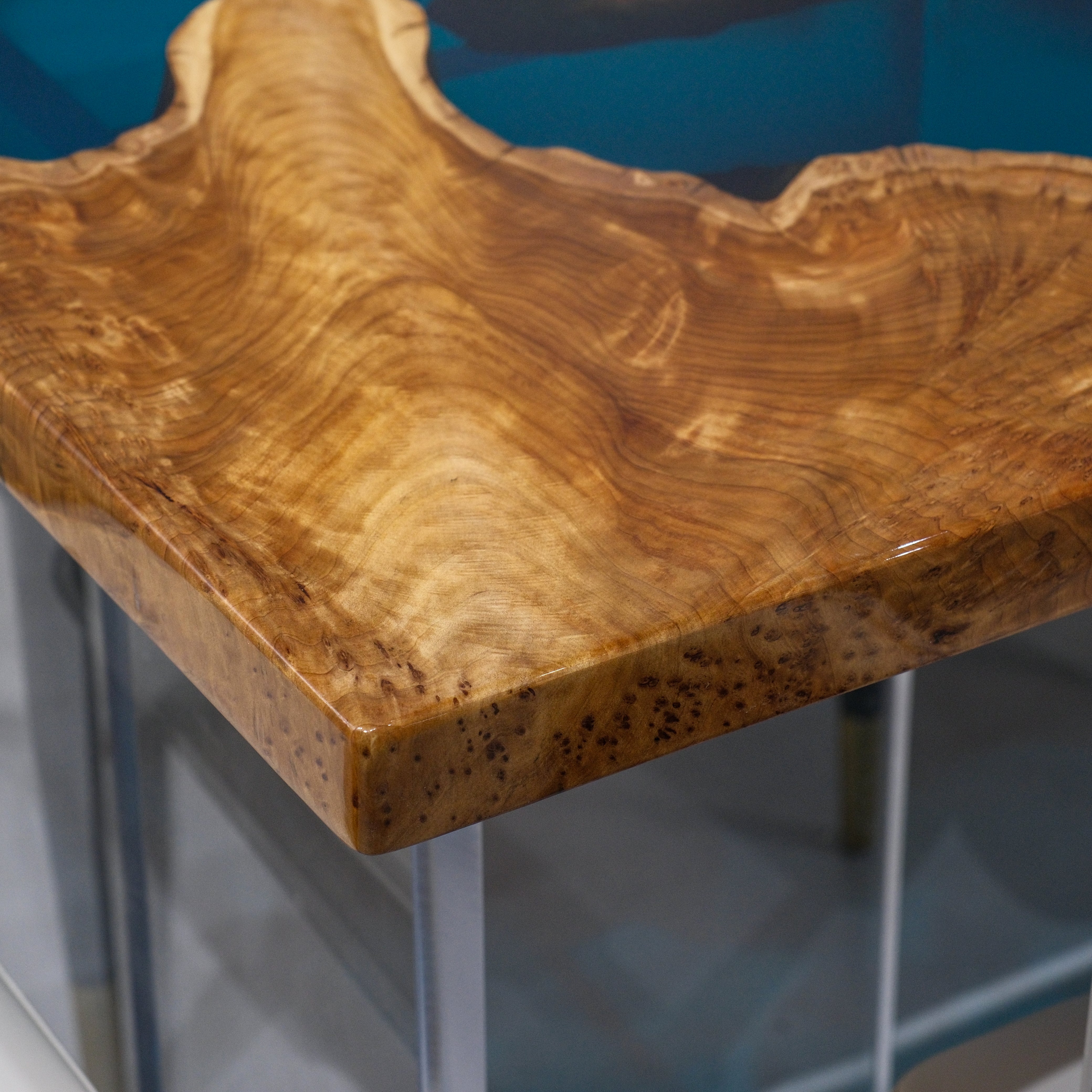 Custom Cedar Burl Epoxy Resin Table – Blue Resin XSZB3031