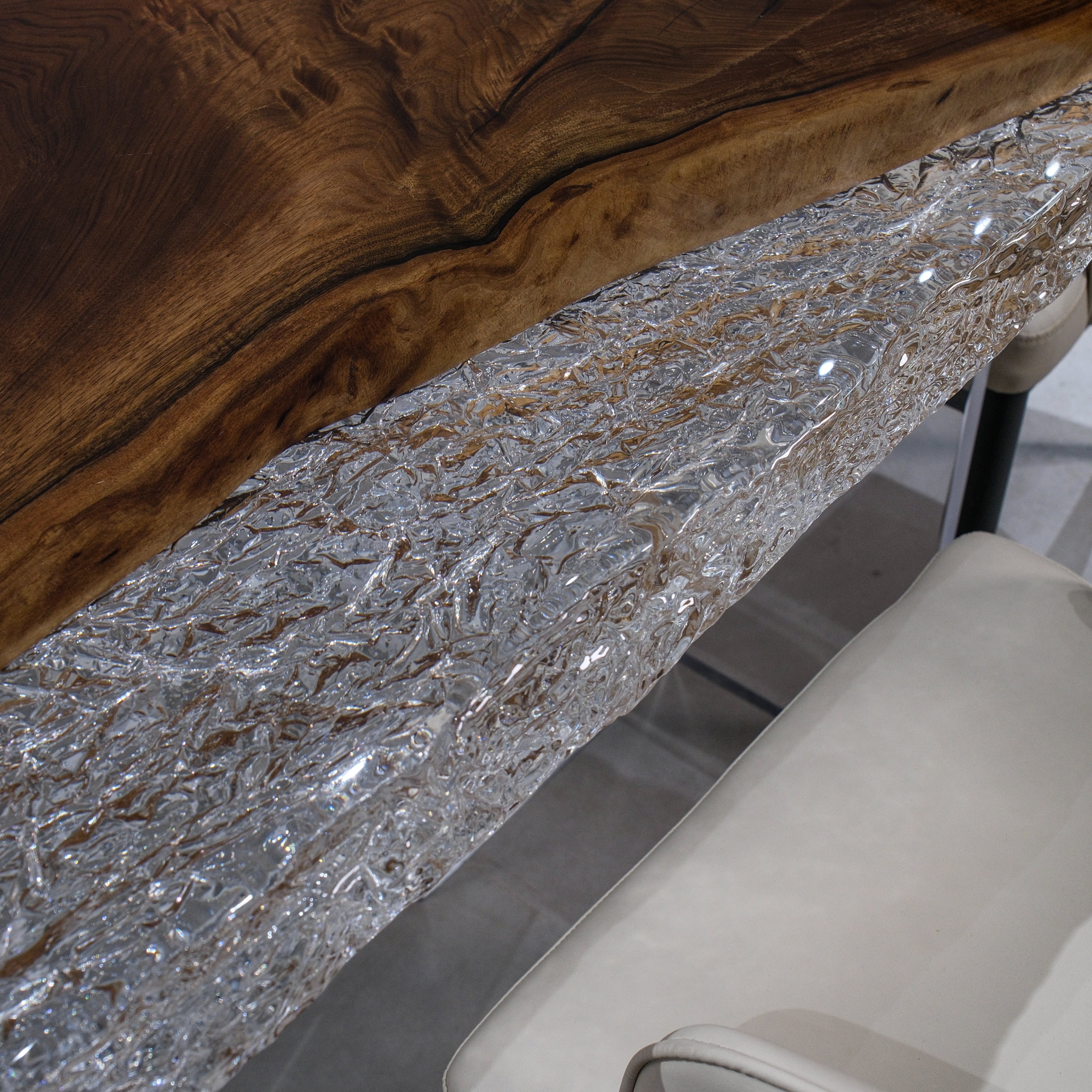 Custom Black Walnut Epoxy Resin Table – Ice Crystal Resin XHTZB8019