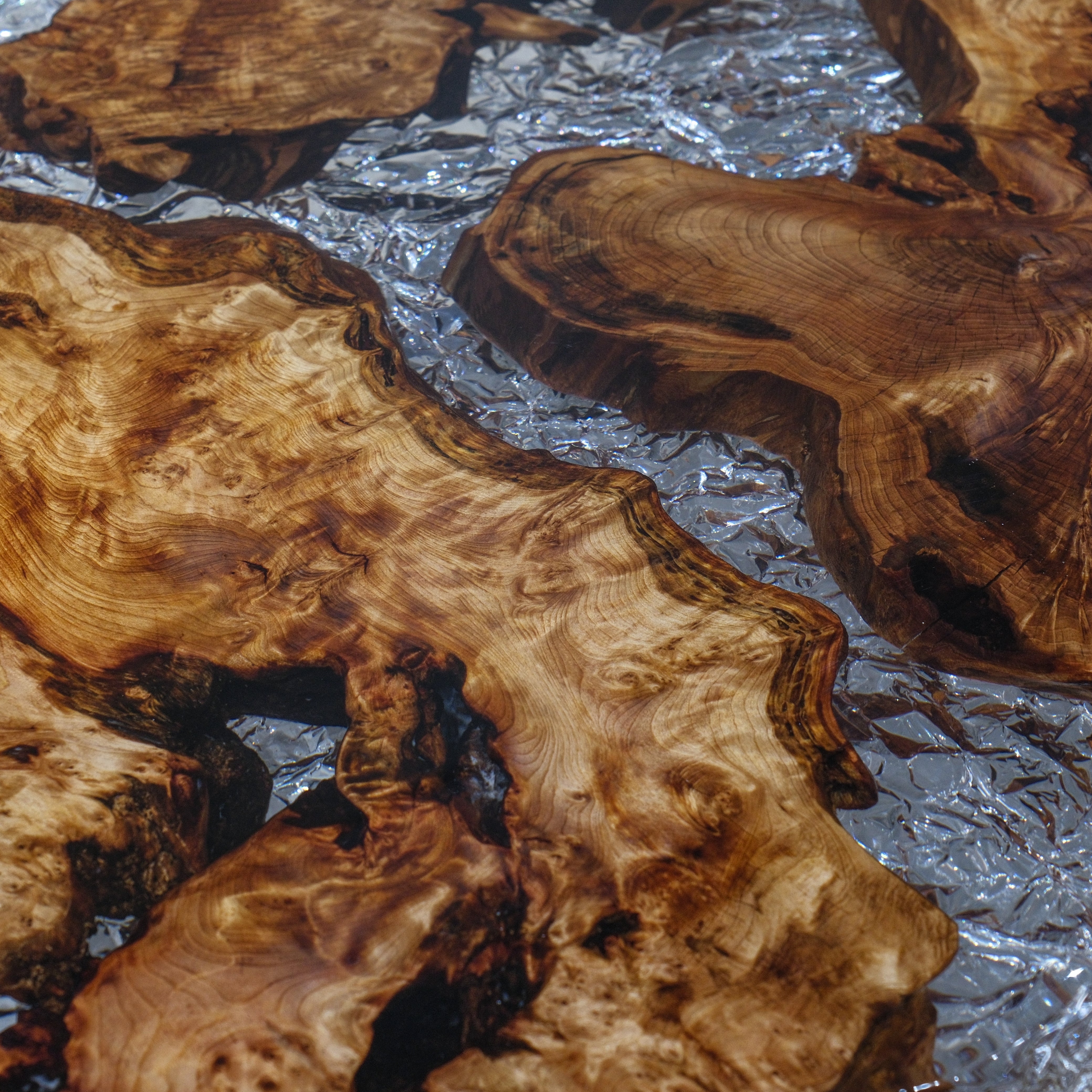 Custom Cedar Burl Epoxy Resin Table – Ice Crystal Resin XSZB11011
