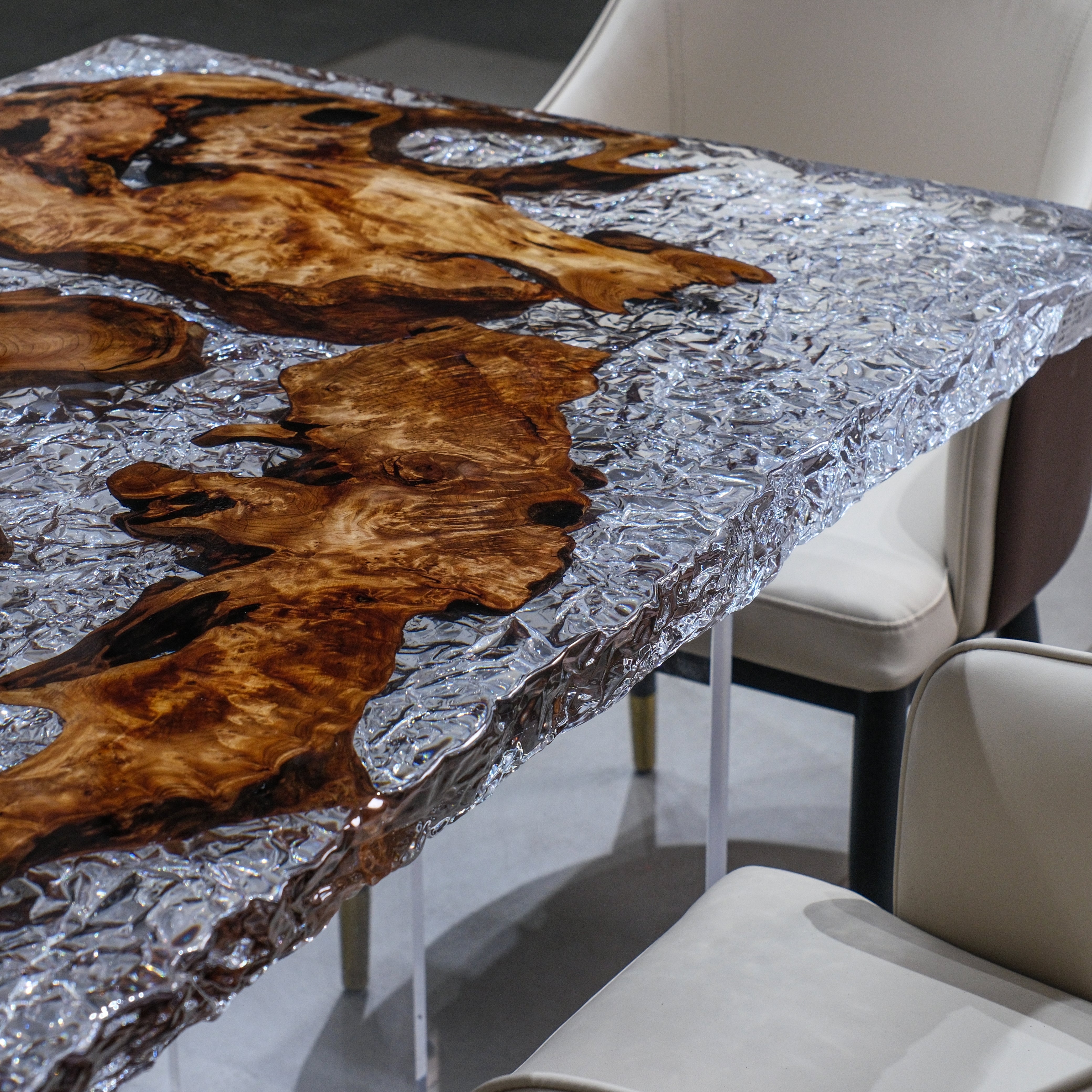 Custom Cedar Burl Epoxy Resin Table – Ice Crystal Resin XSZB11011