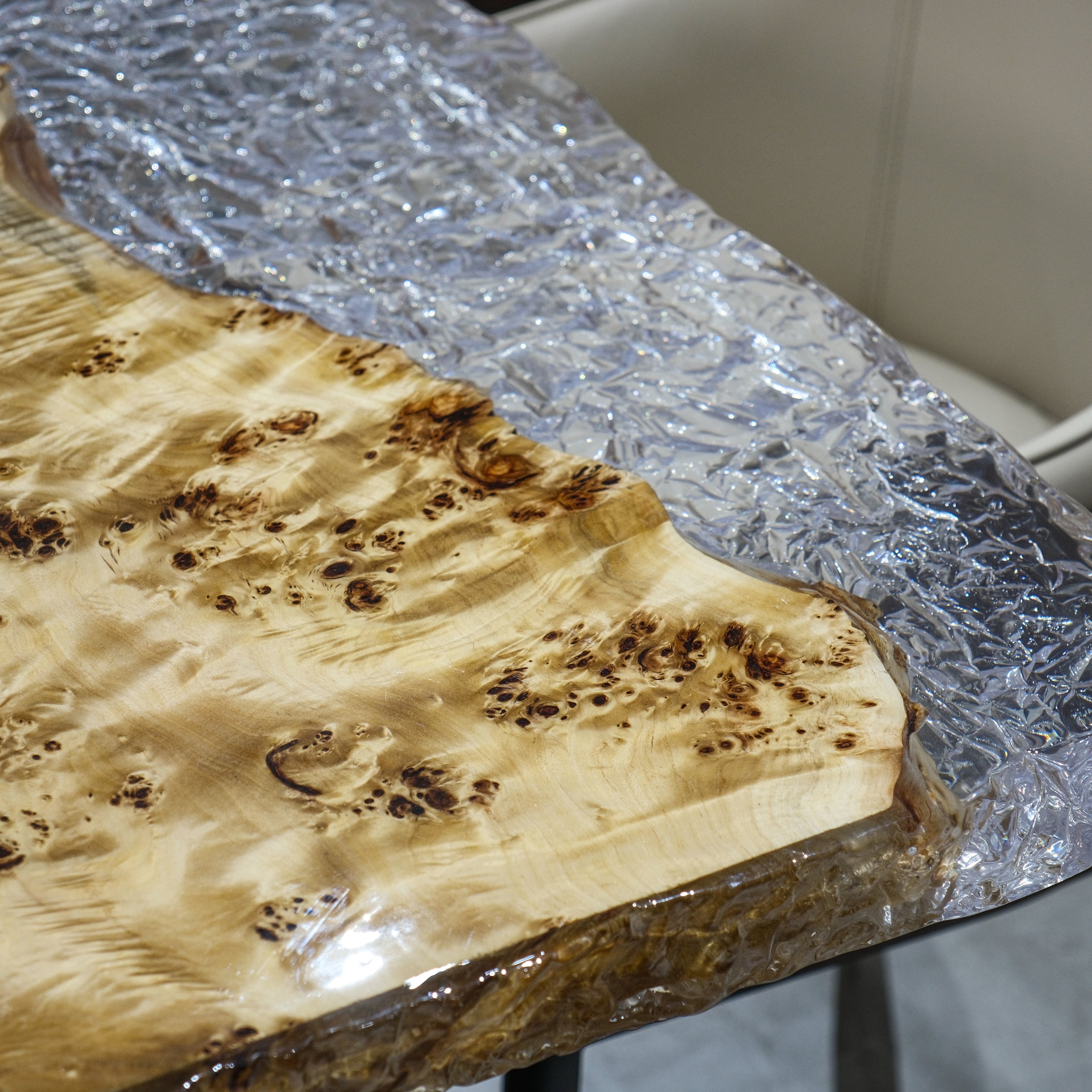 Custom Poplar Wood Epoxy Resin Table – Ice Crystal Resin XFZB12007