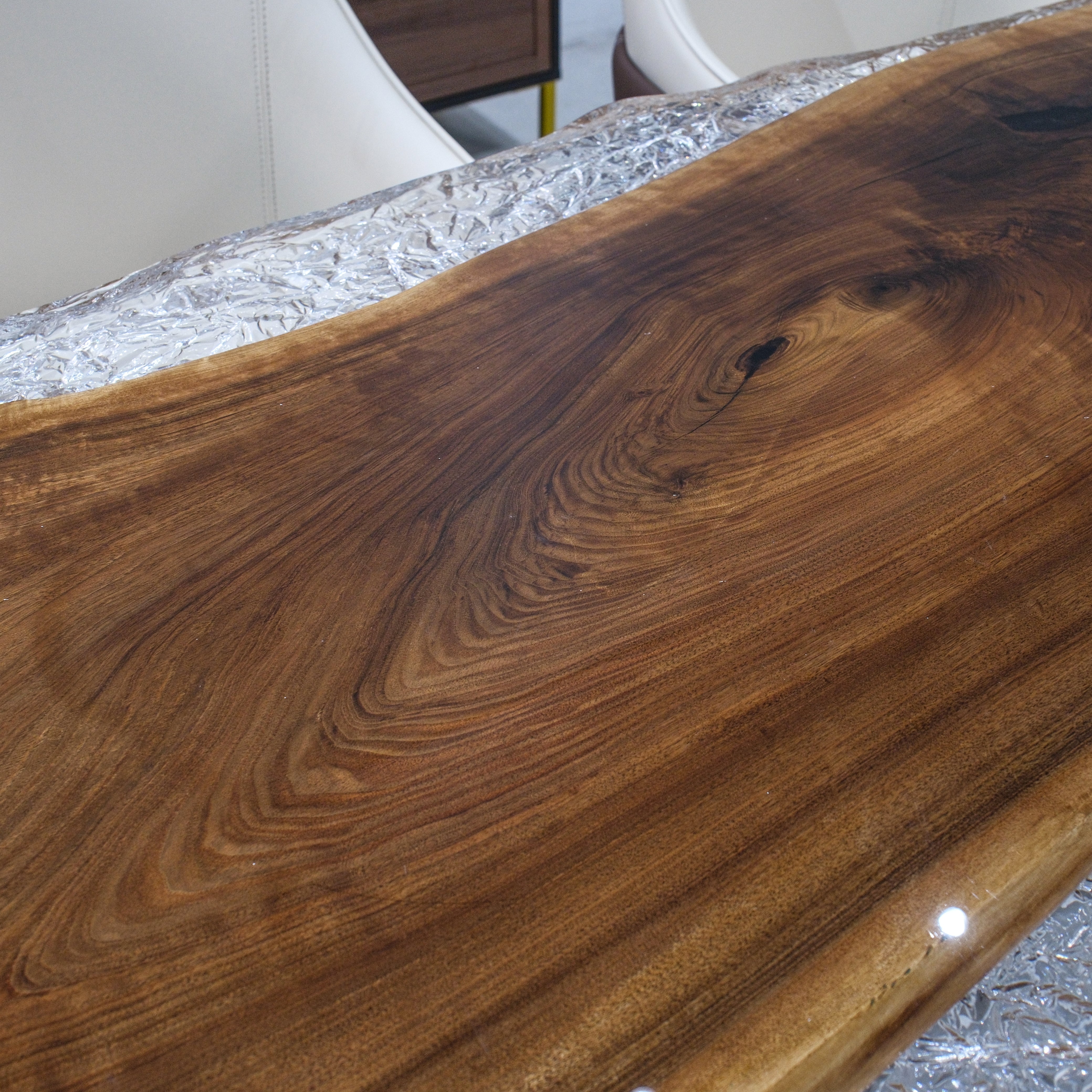 Custom Black Walnut Epoxy Resin Table XHTZB8019